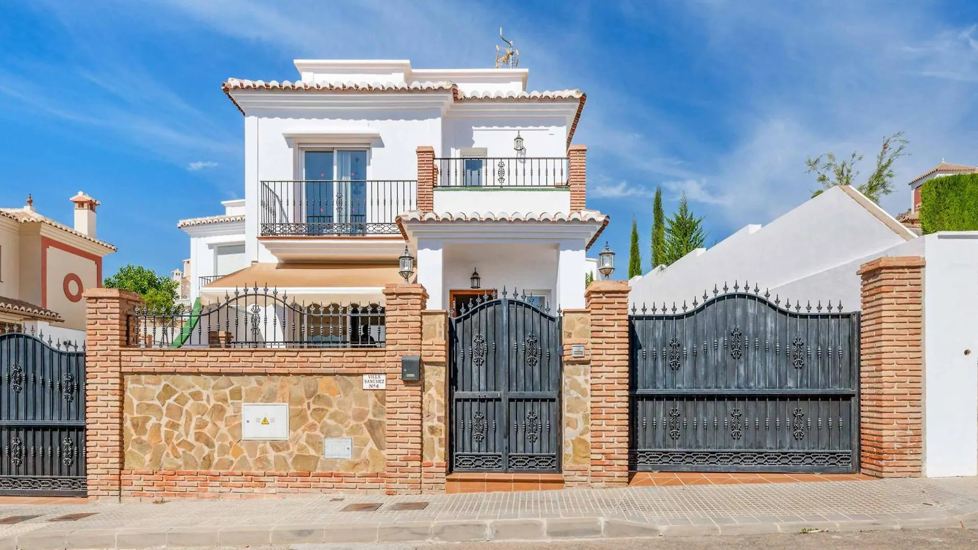 Villa Juncos Nerja İspanya