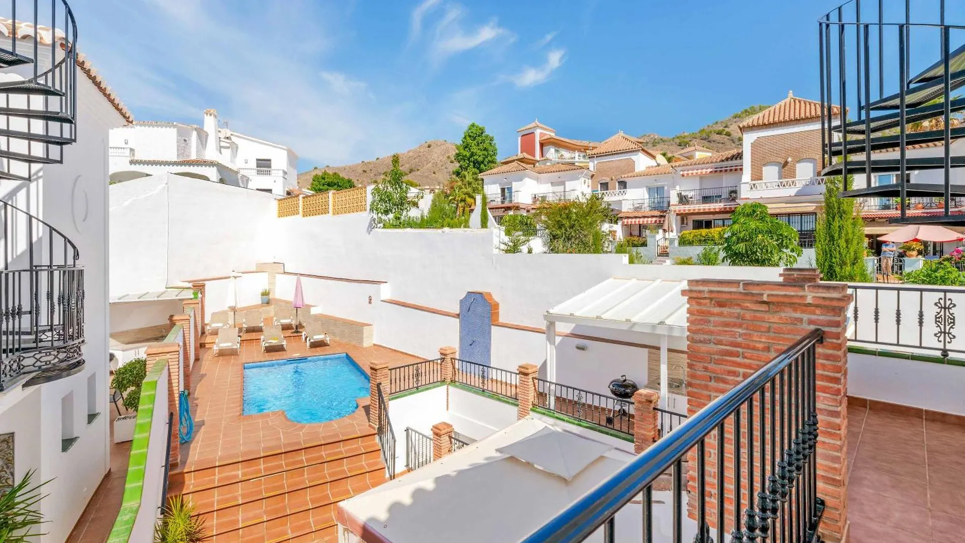 Villa Juncos Nerja İspanya